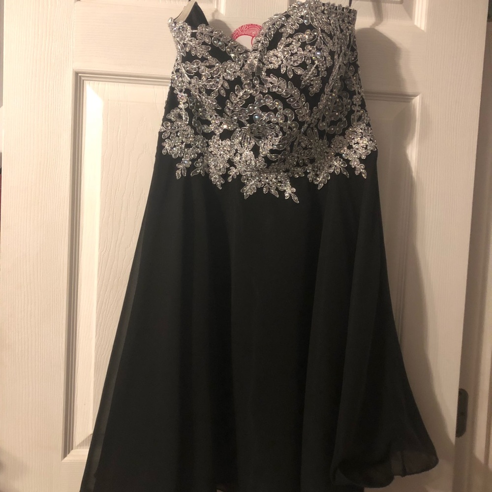 TTNY homecoming dress, beautiful condition!!